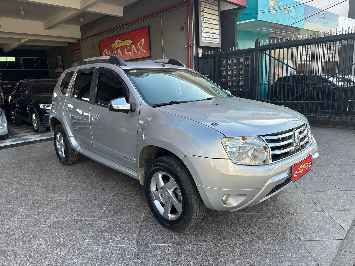 RENAULT DUSTER