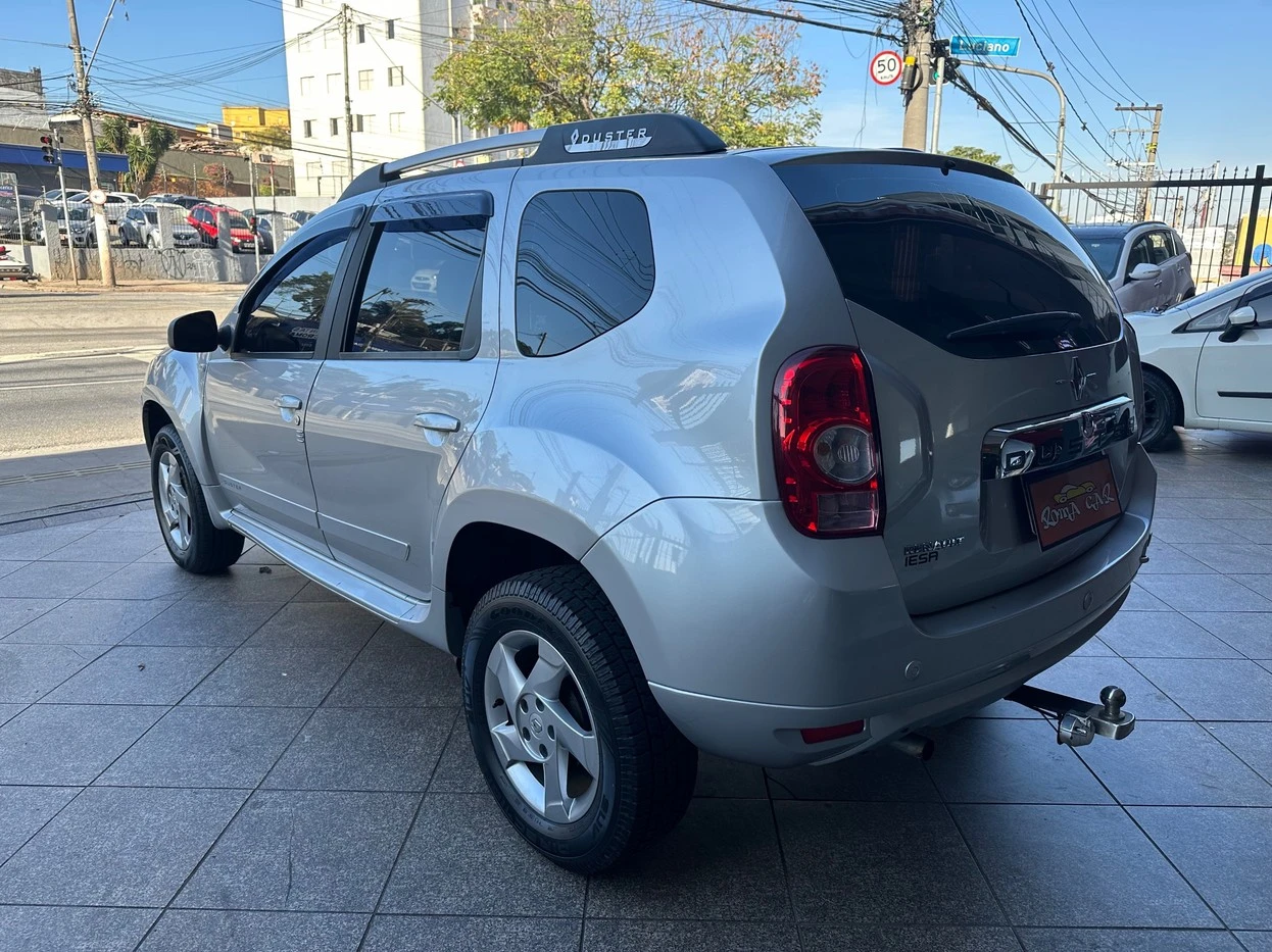 RENAULT DUSTER