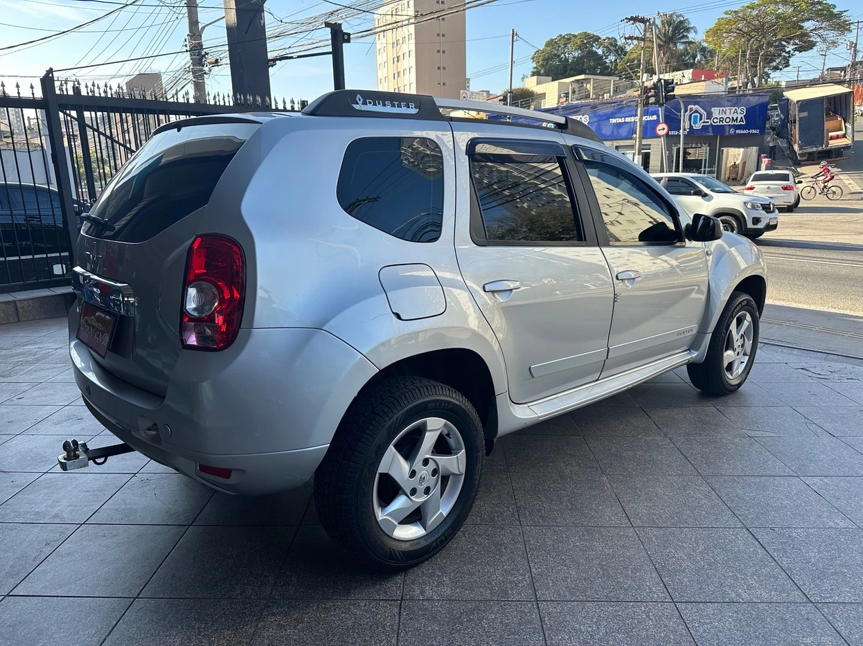 RENAULT DUSTER