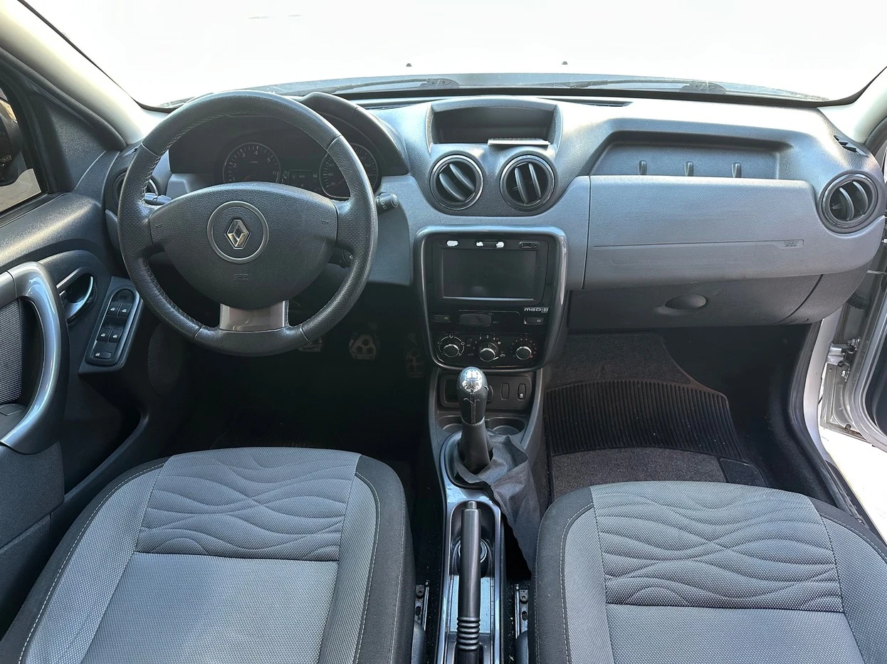 RENAULT DUSTER