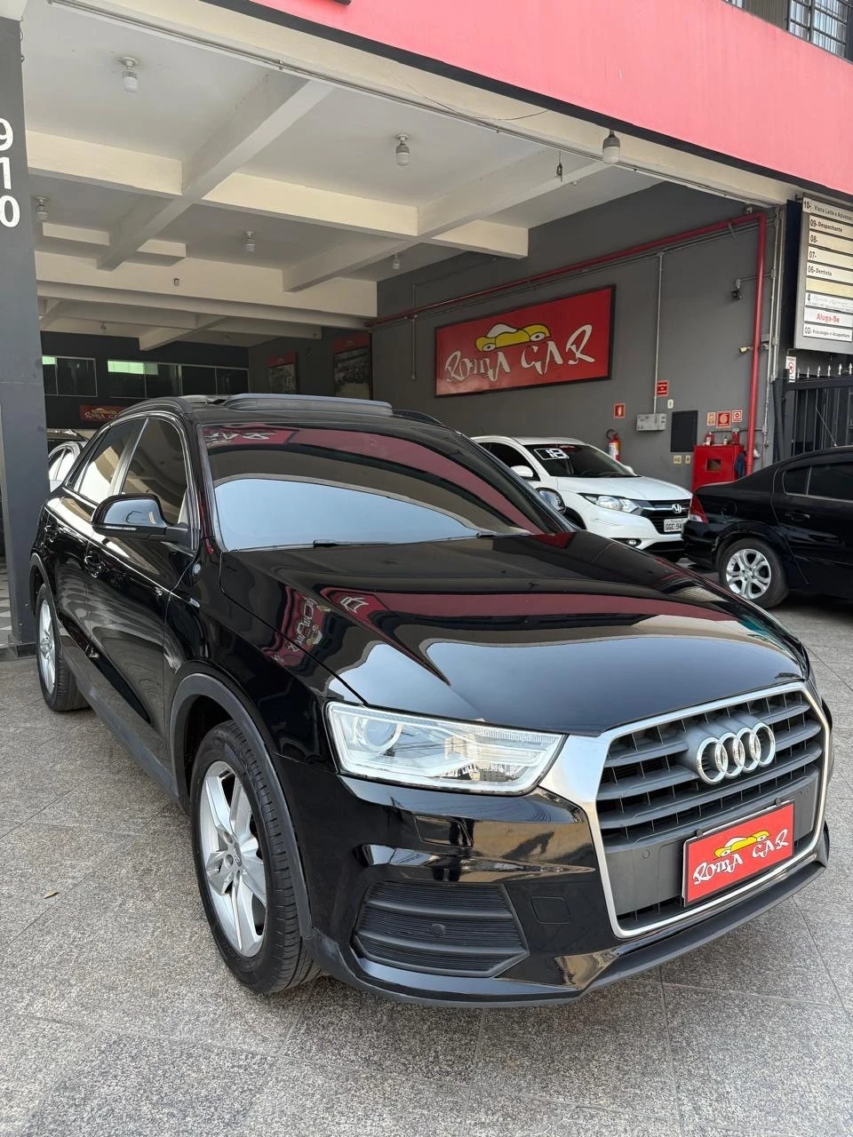 AUDI Q3