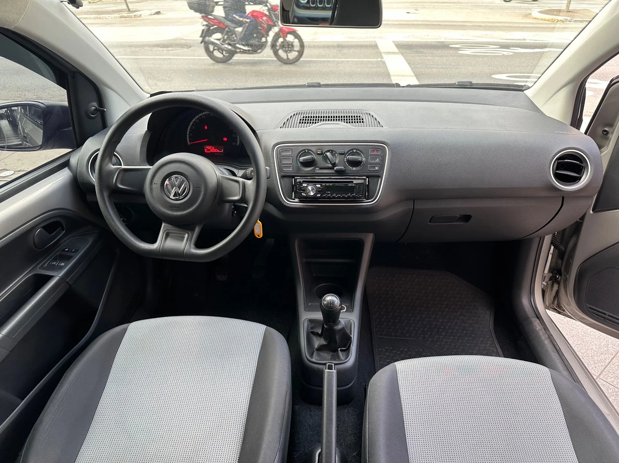VOLKSWAGEN UP