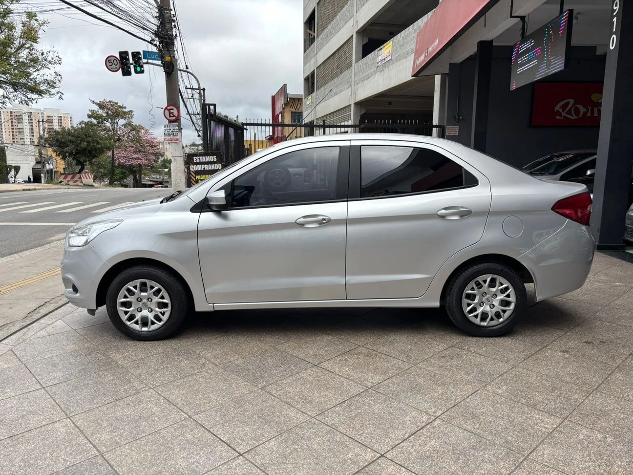 FORD KA