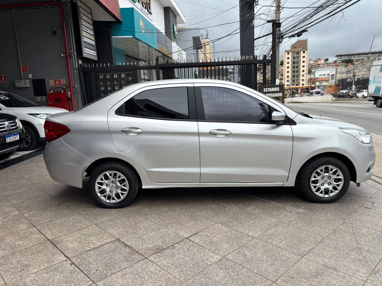 FORD KA