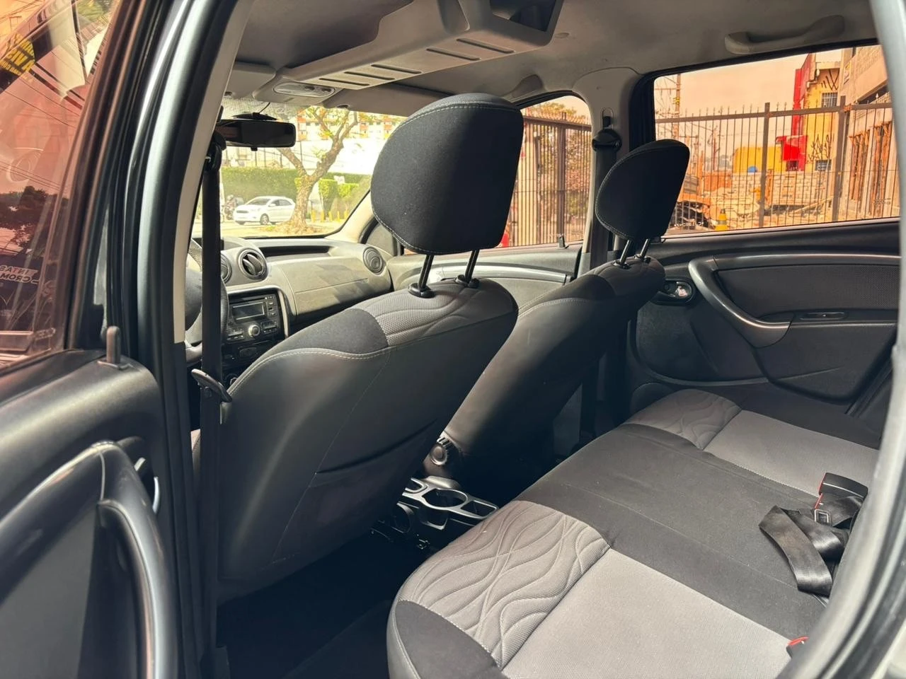 RENAULT DUSTER