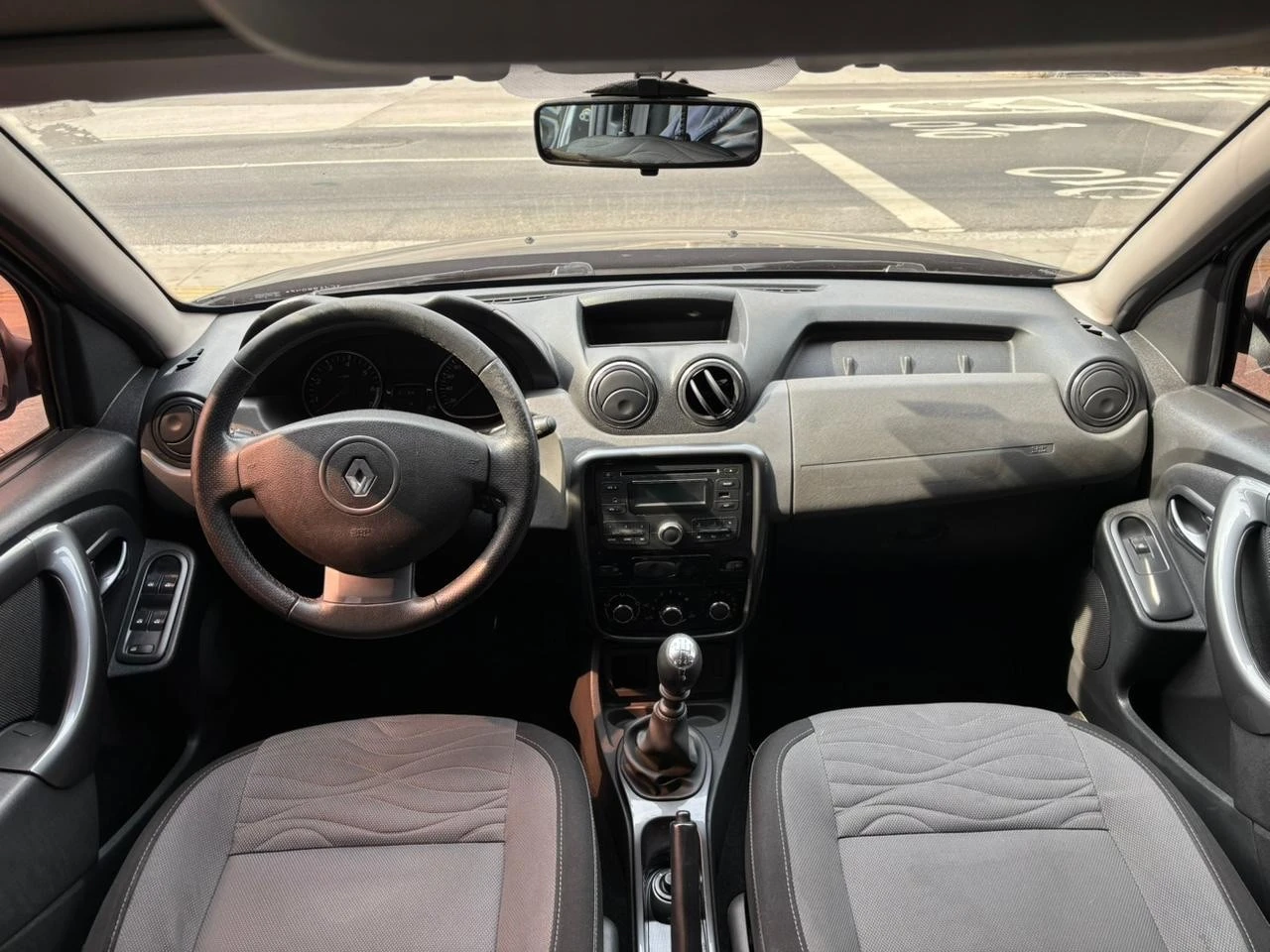 RENAULT DUSTER
