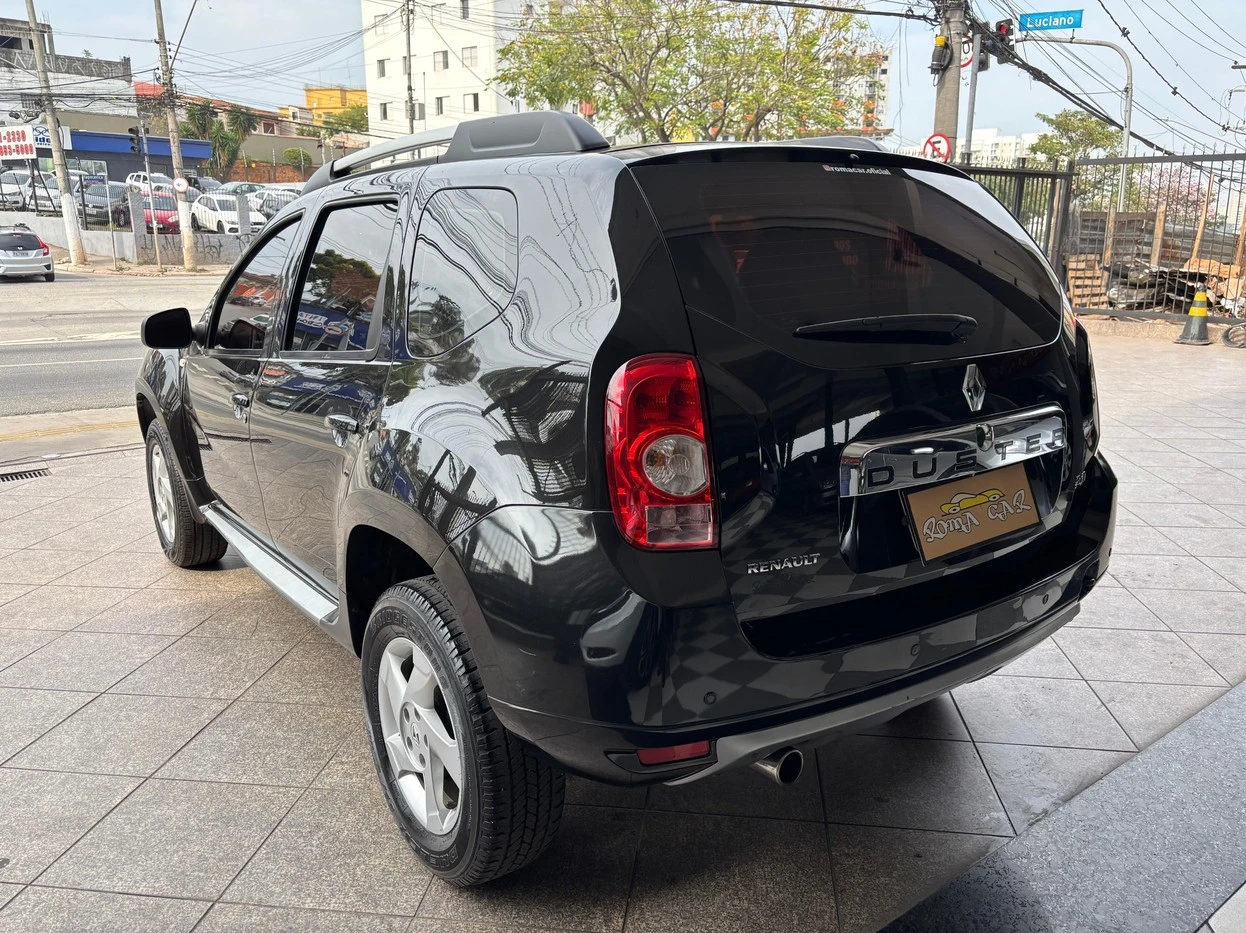 RENAULT DUSTER