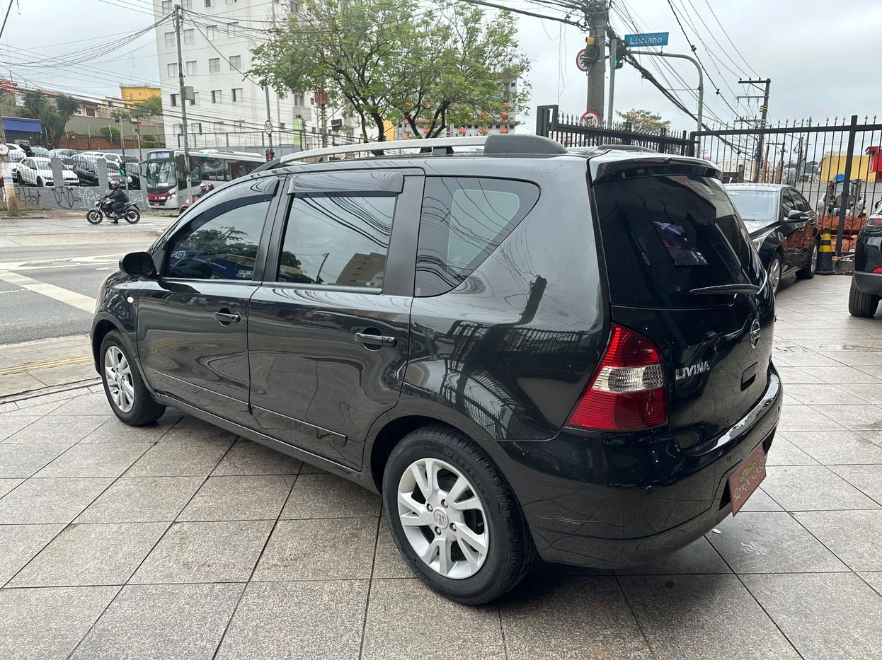 NISSAN LIVINA