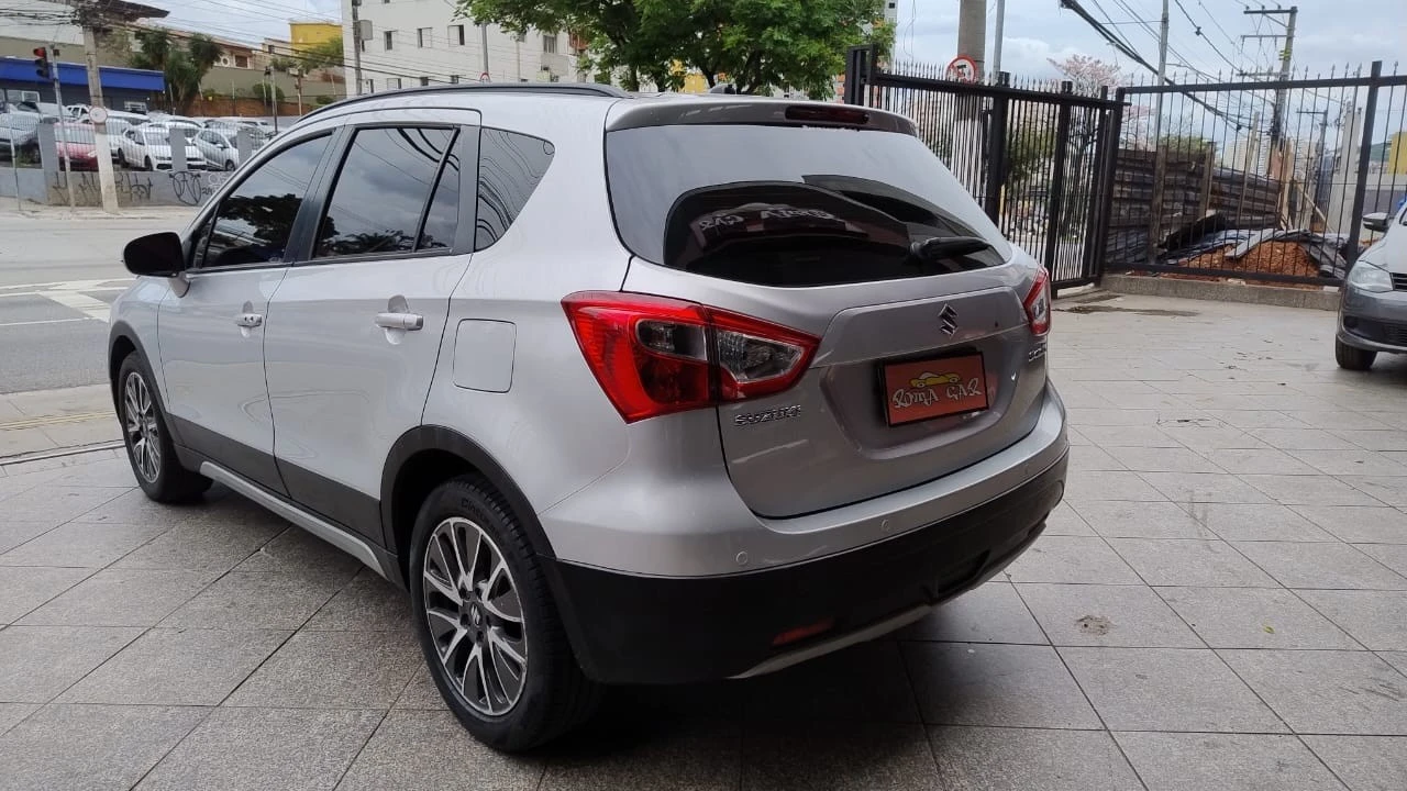 SUZUKI S-CROSS