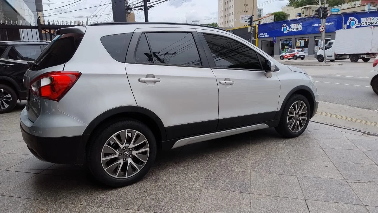 SUZUKI S-CROSS