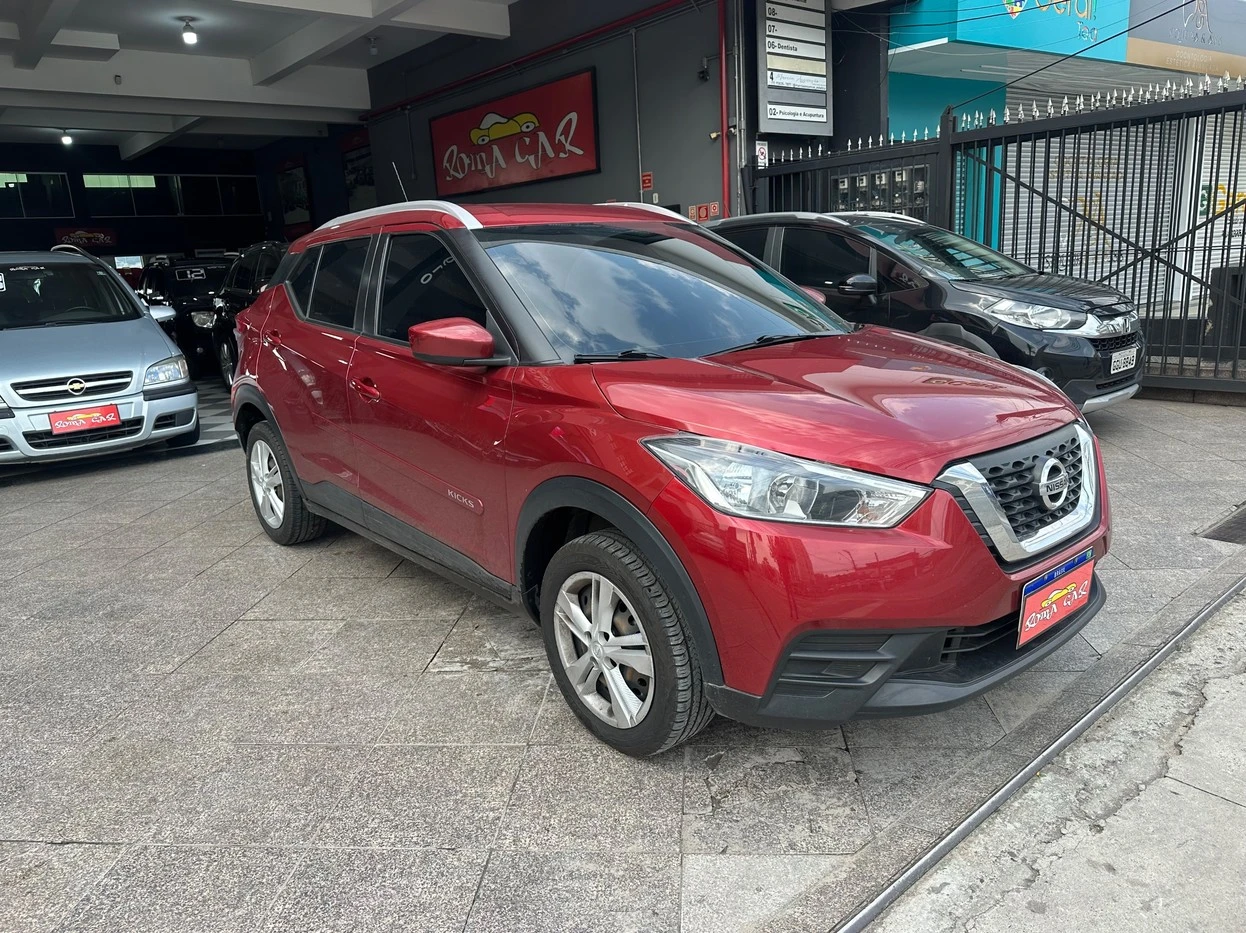 NISSAN KICKS