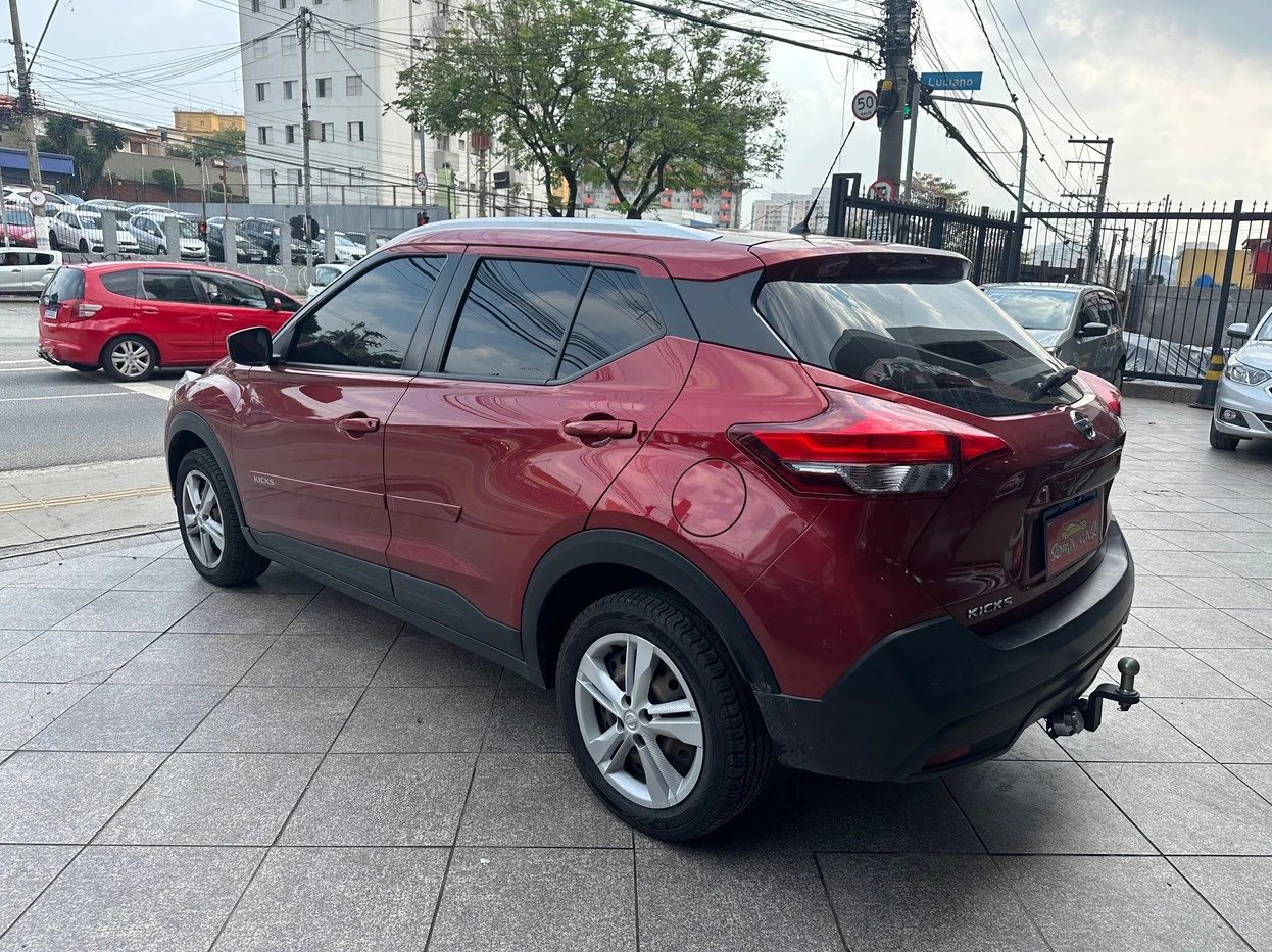 NISSAN KICKS