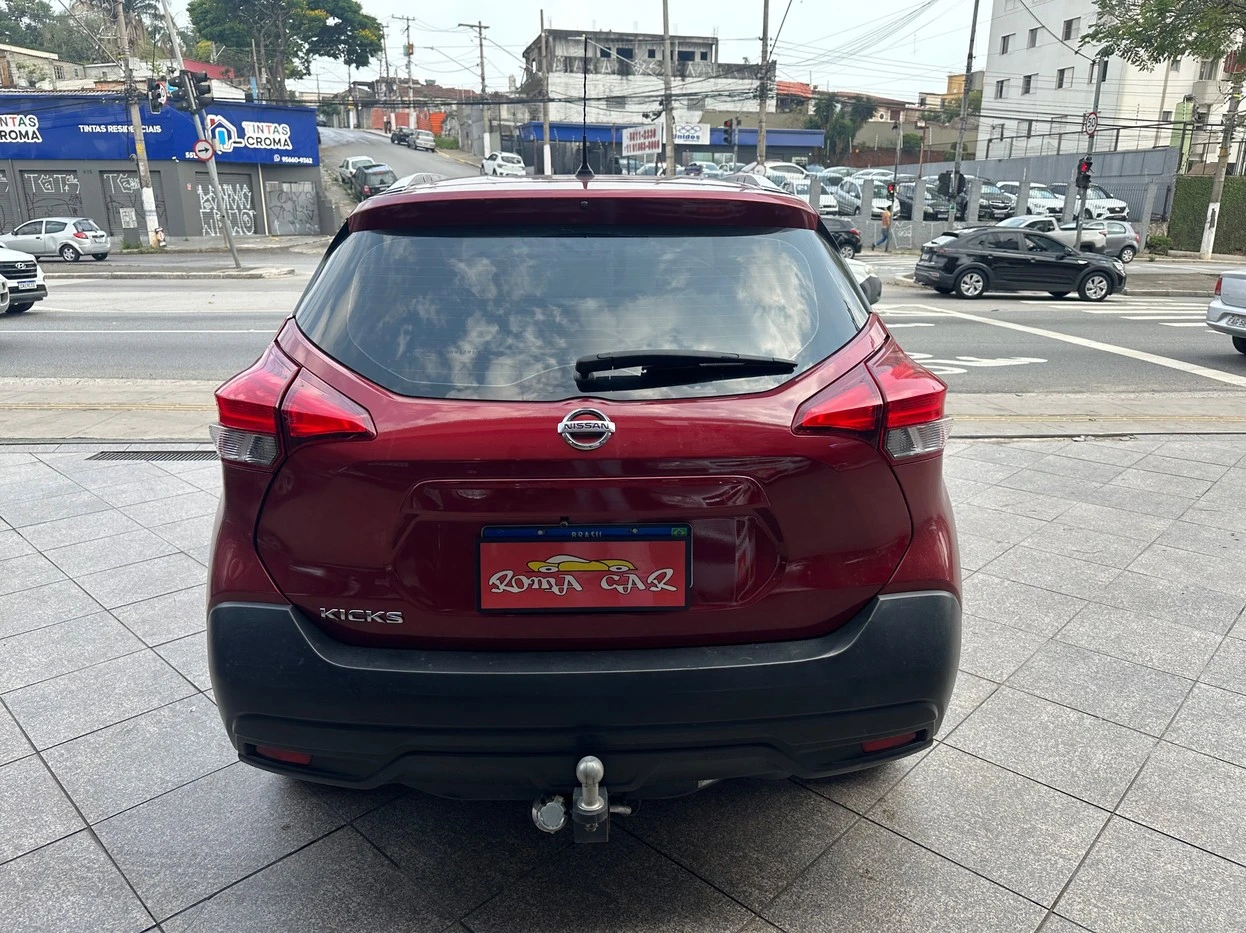 NISSAN KICKS