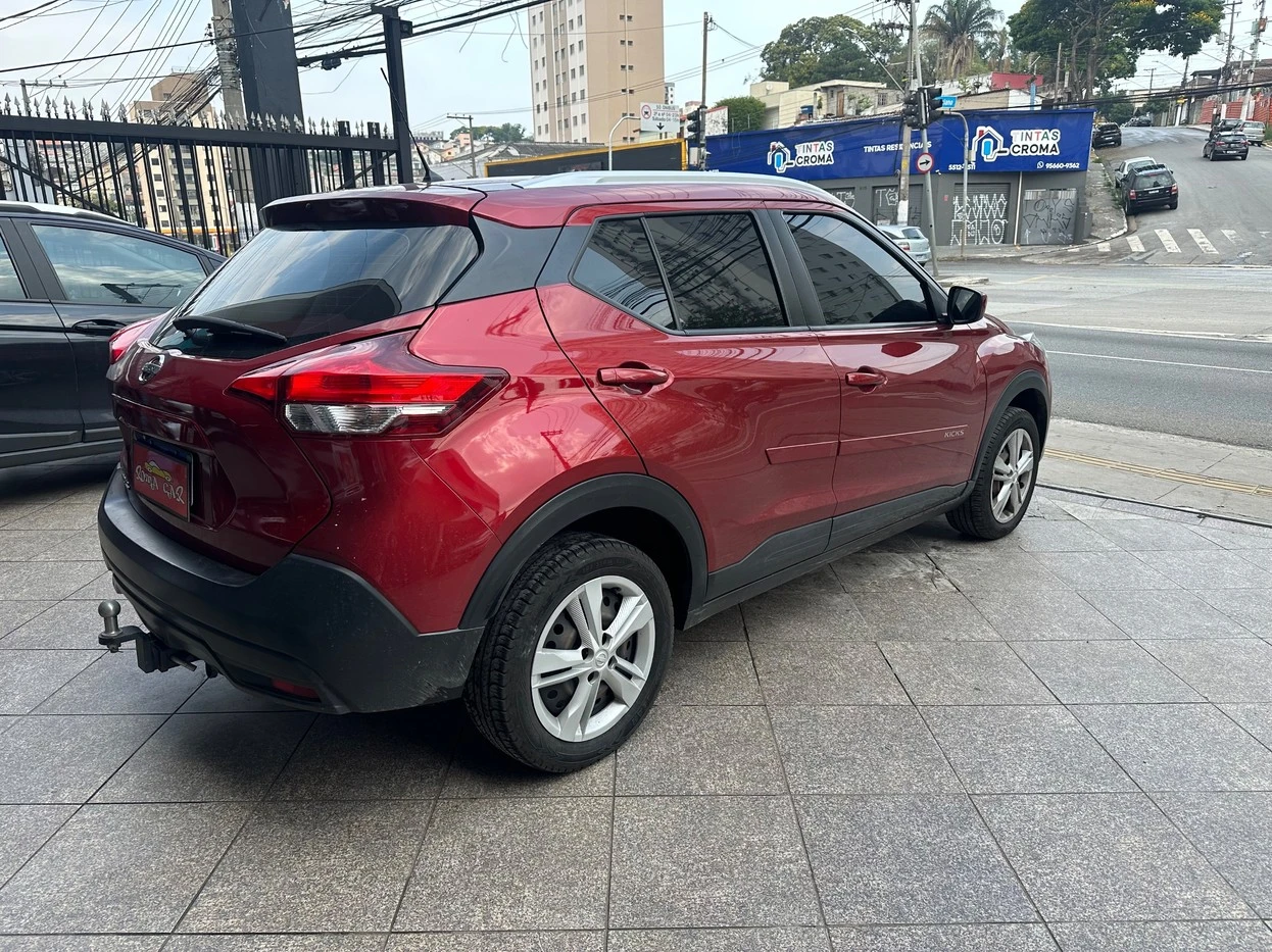 NISSAN KICKS