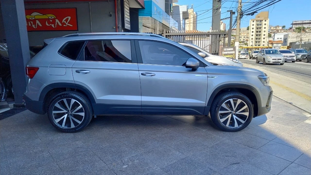 VOLKSWAGEN TAOS