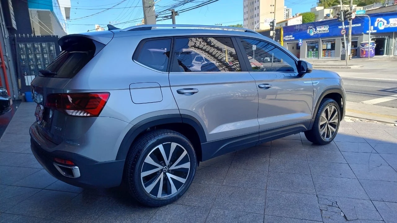 VOLKSWAGEN TAOS