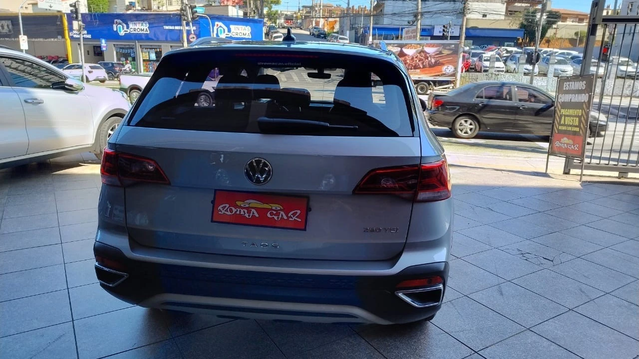 VOLKSWAGEN TAOS