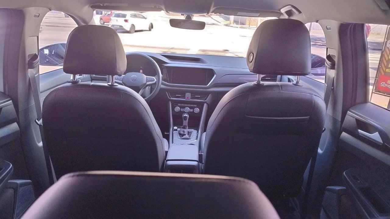 VOLKSWAGEN TAOS
