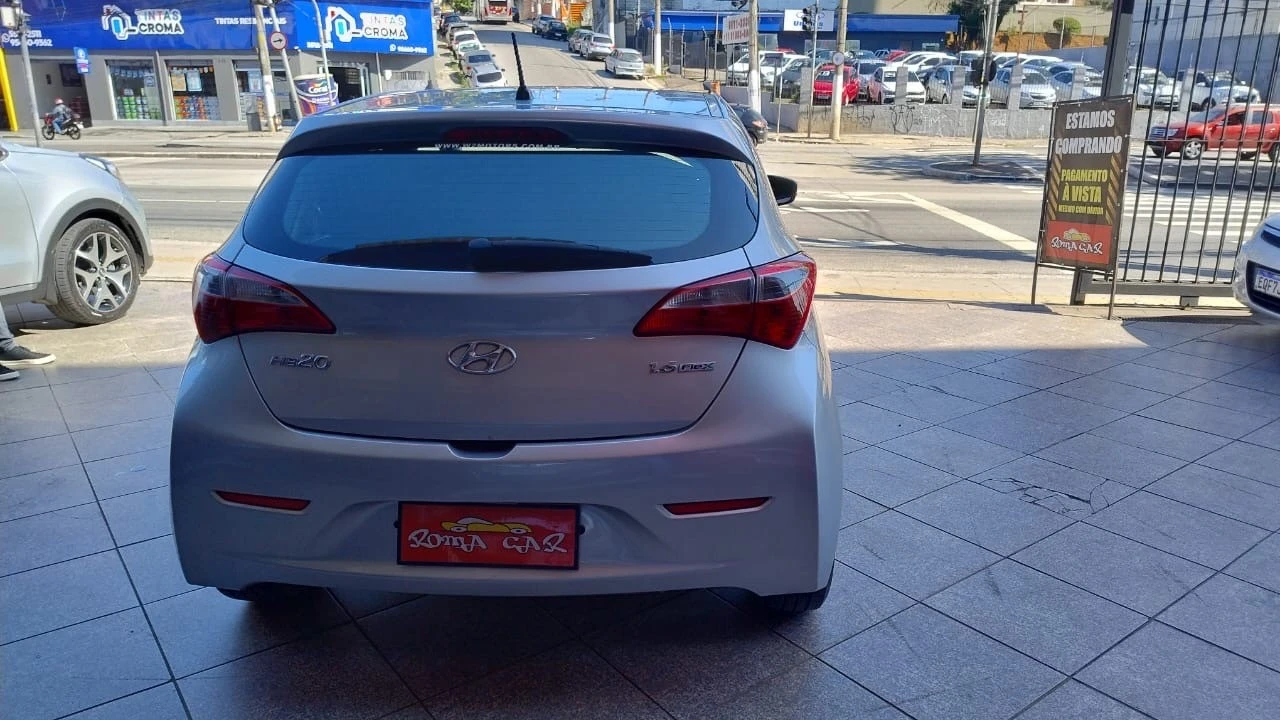 HYUNDAI HB20