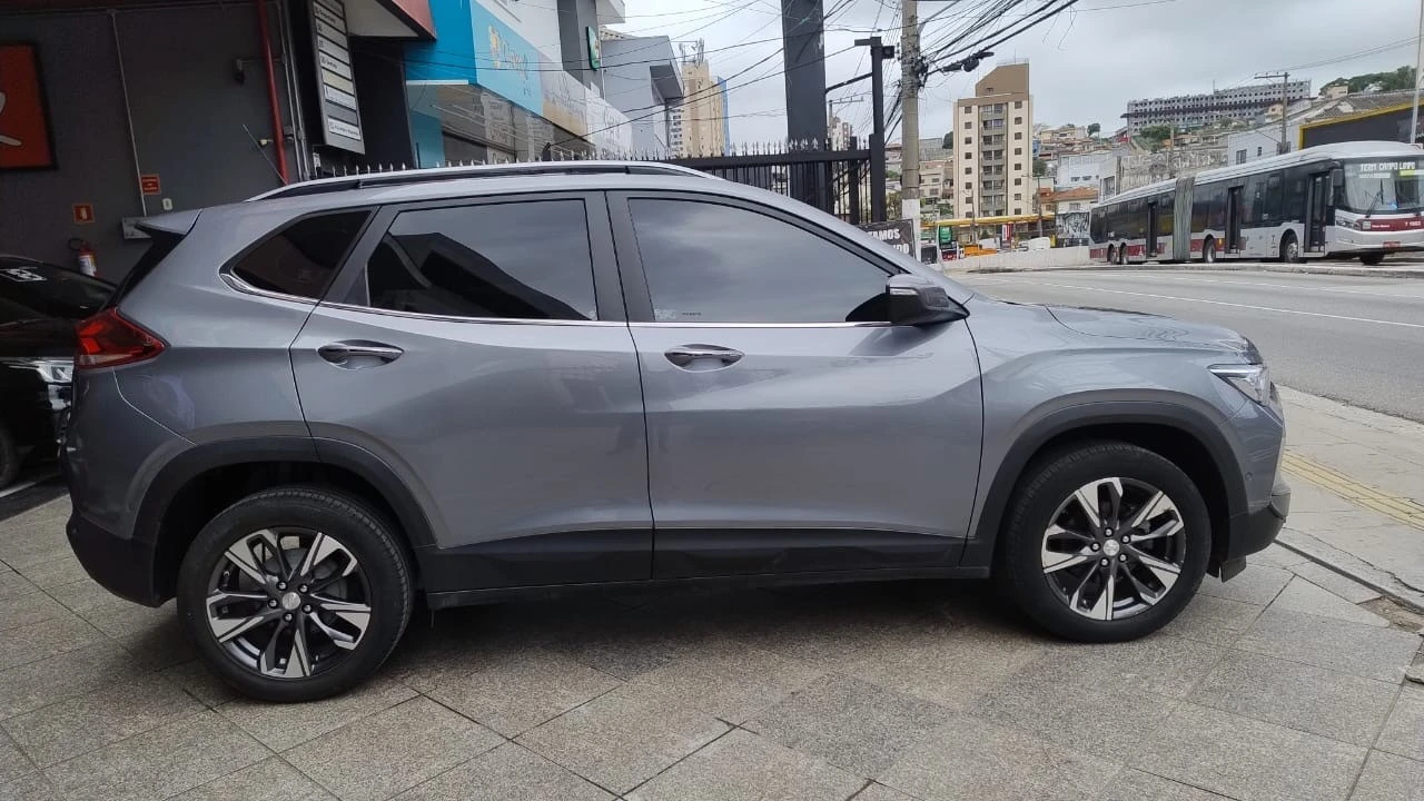 CHEVROLET TRACKER