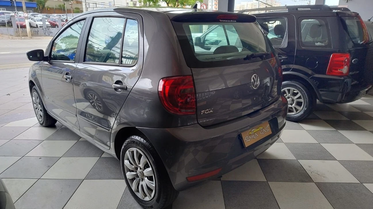 VOLKSWAGEN FOX