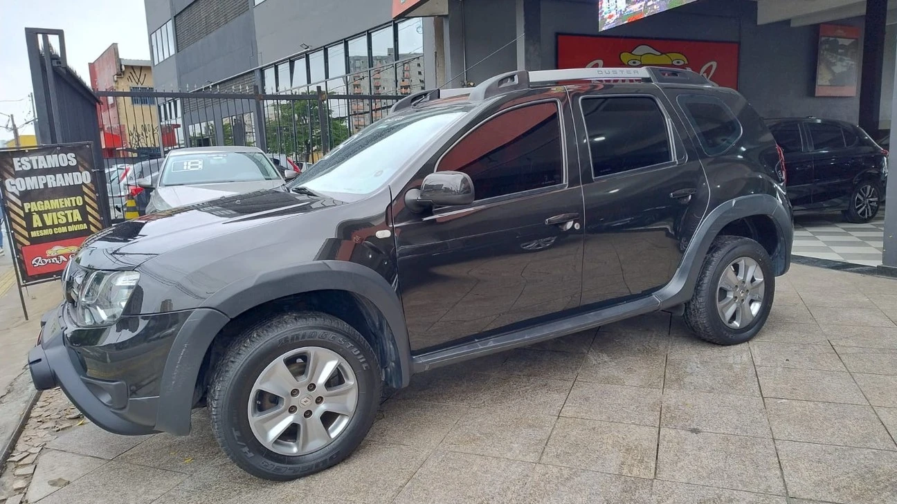 RENAULT DUSTER