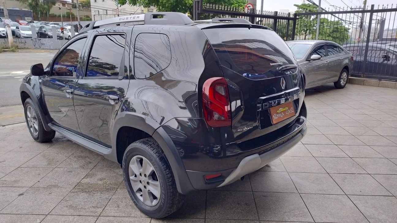 RENAULT DUSTER