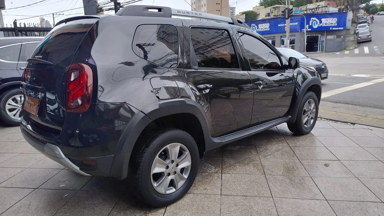 RENAULT DUSTER