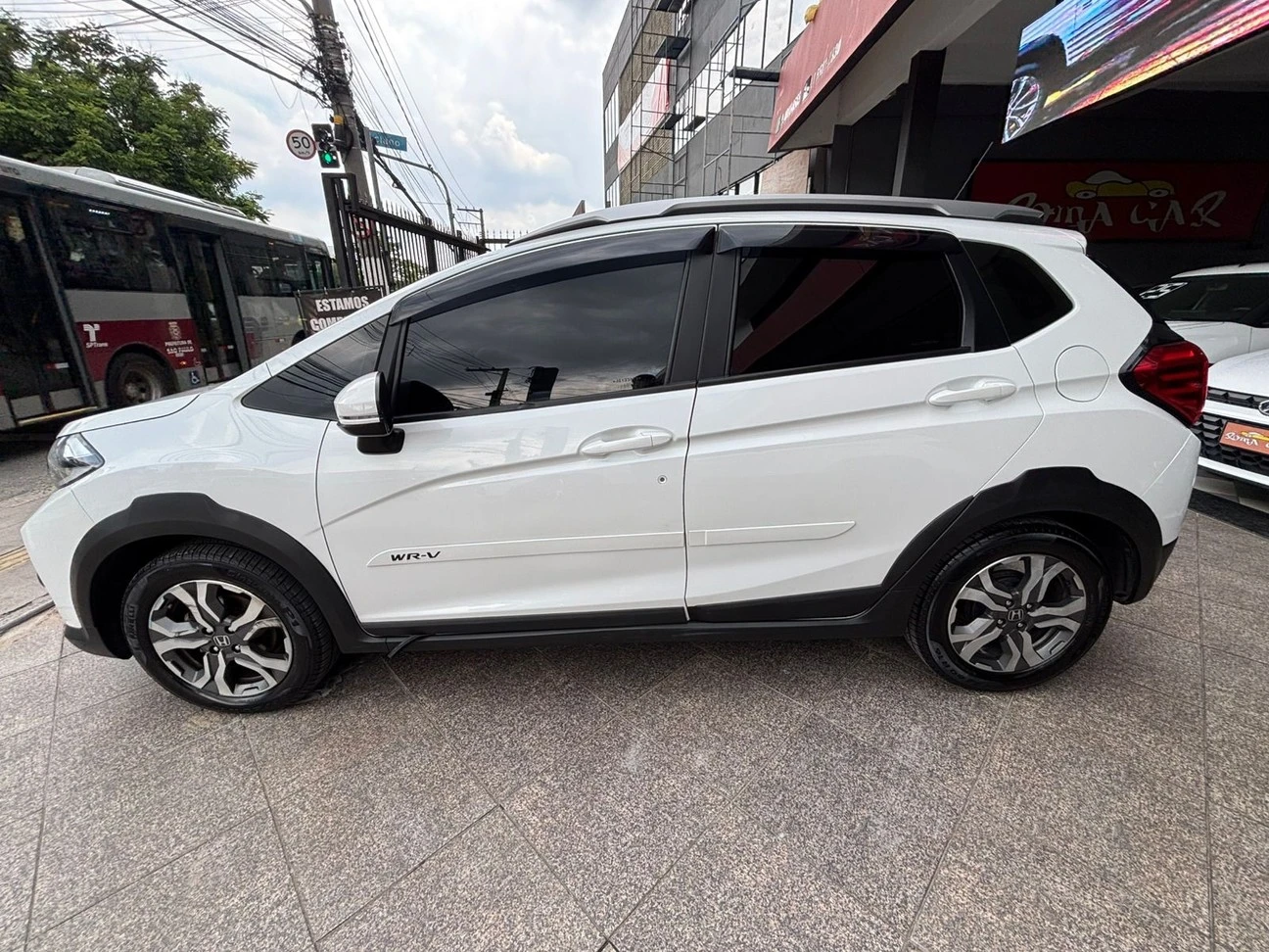 HONDA WR-V