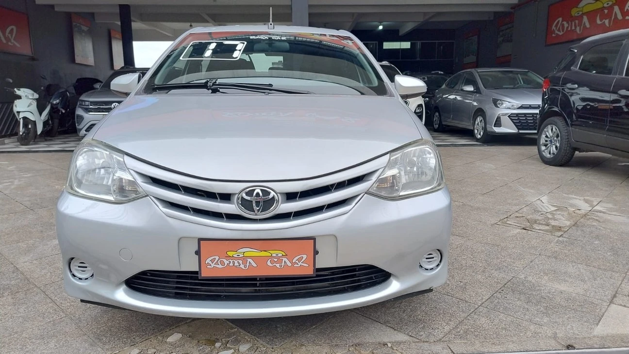 TOYOTA ETIOS