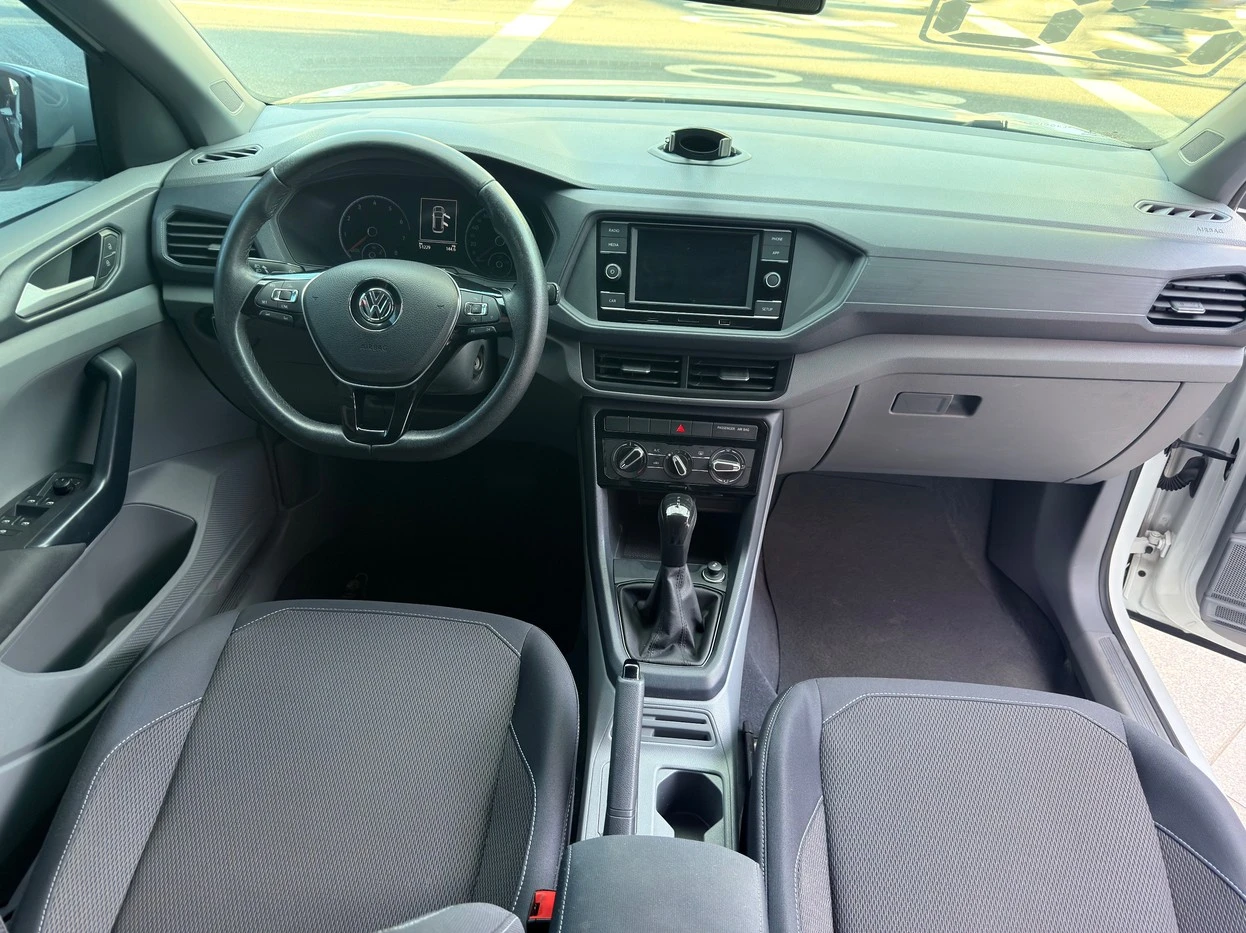 VOLKSWAGEN T-CROSS