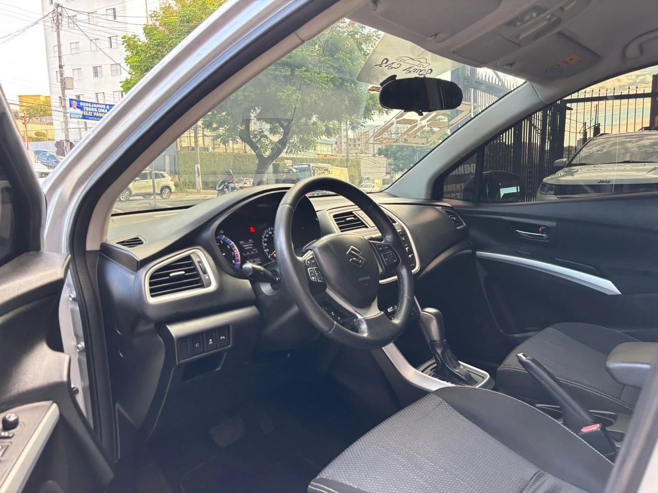 SUZUKI S-CROSS