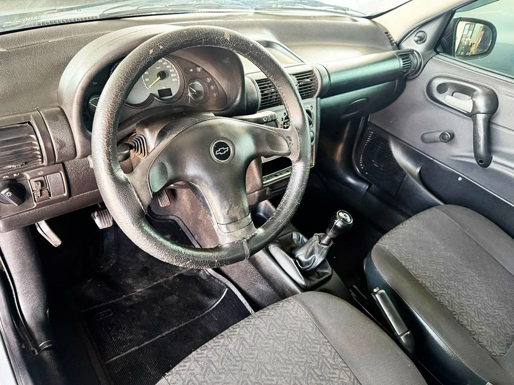 CHEVROLET CORSA