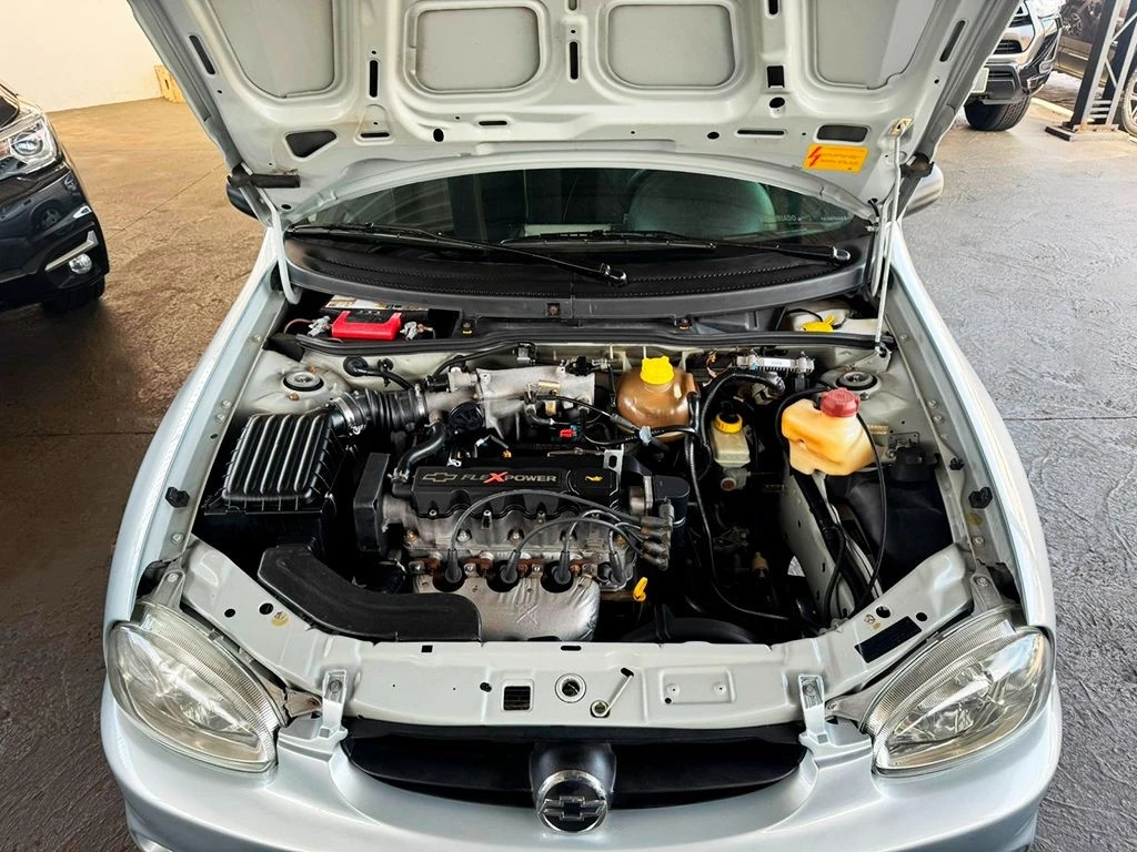 CHEVROLET CORSA