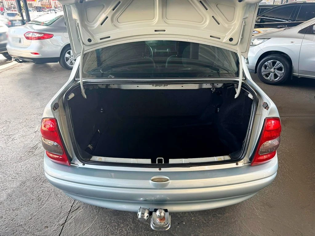 CHEVROLET CORSA