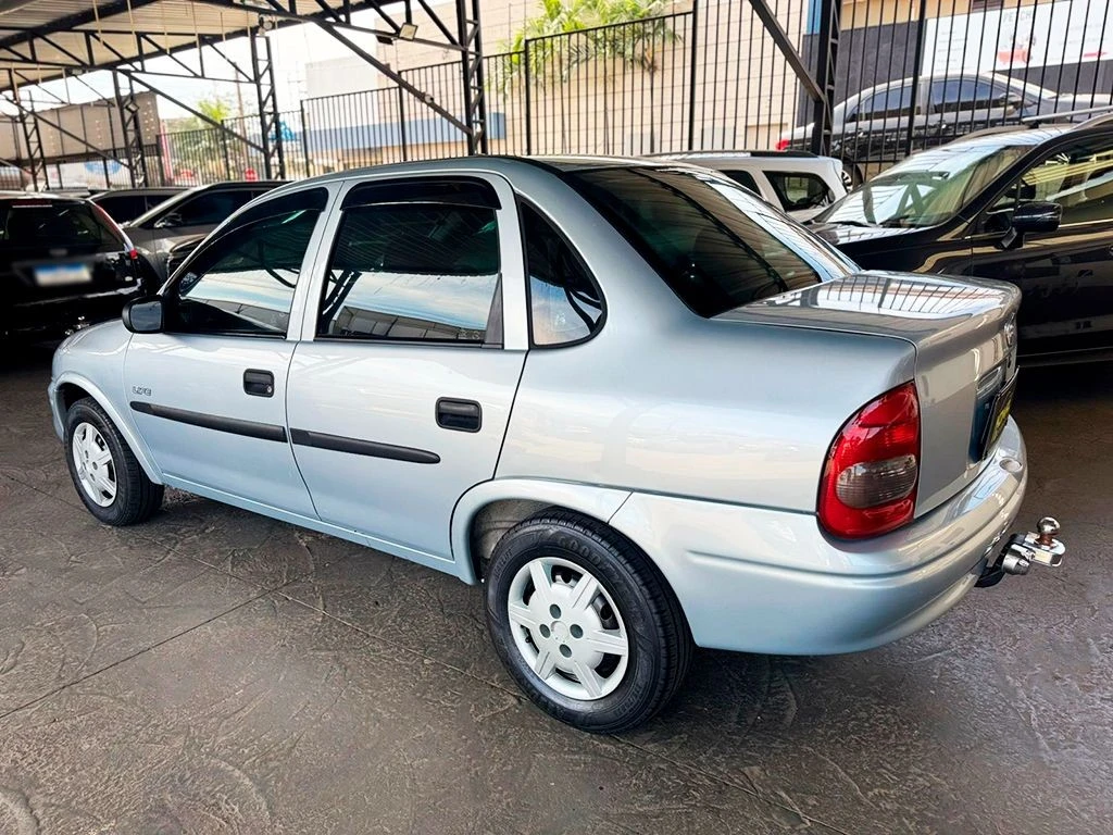 CHEVROLET CORSA