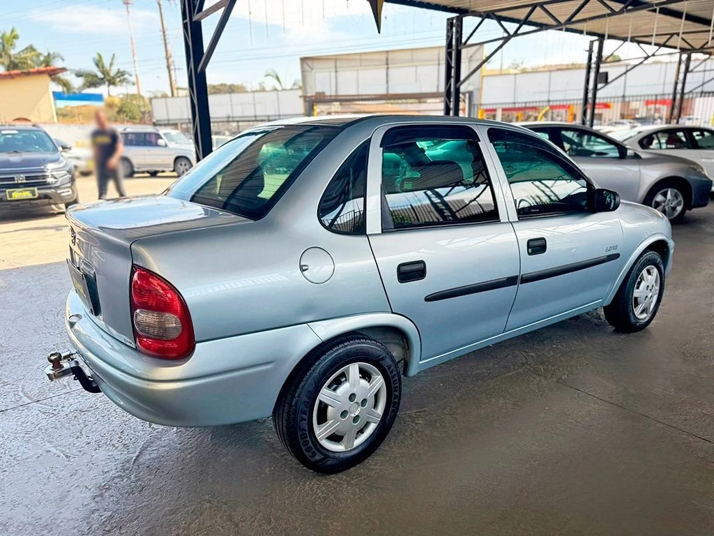 CHEVROLET CORSA