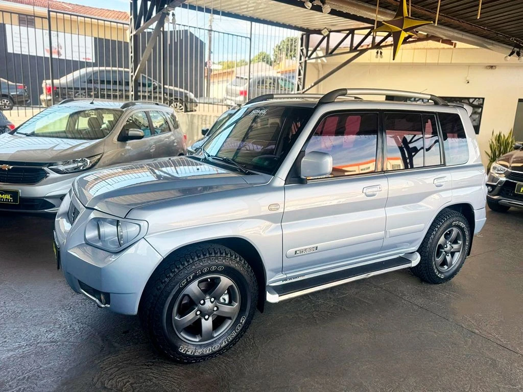 MITSUBISHI PAJERO TR4
