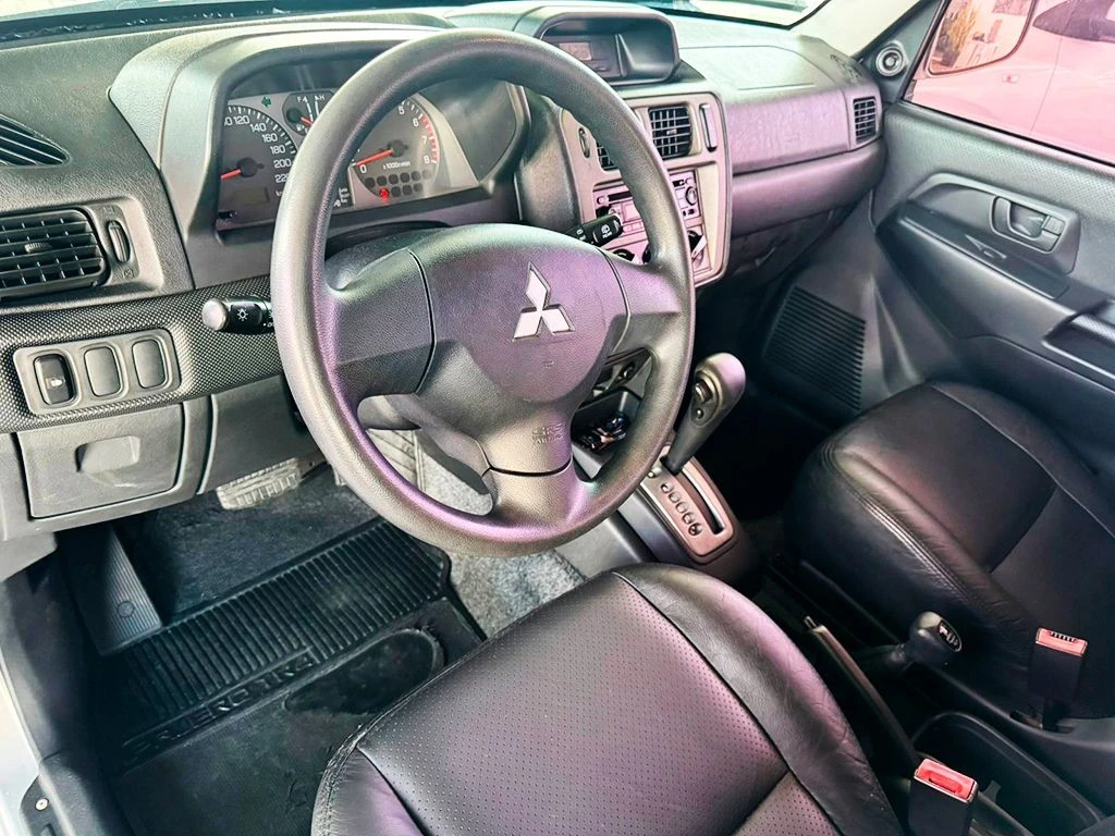 MITSUBISHI PAJERO TR4