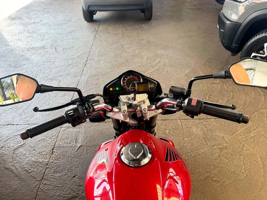 HONDA CB 300R