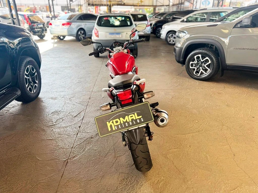 HONDA CB 300R