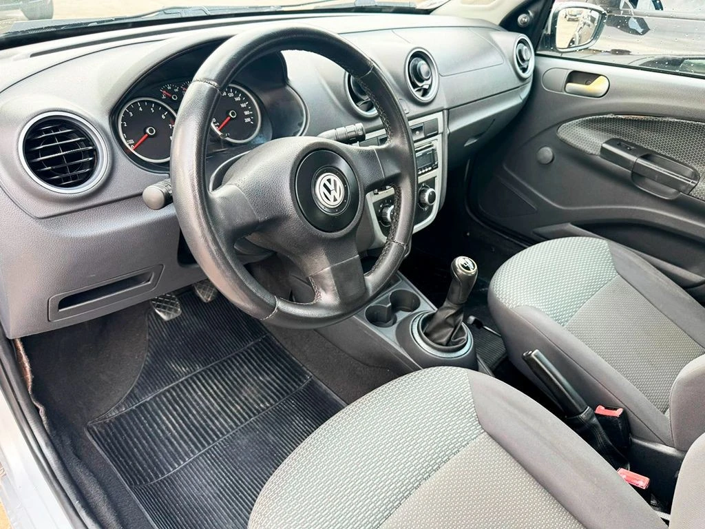 VOLKSWAGEN GOL
