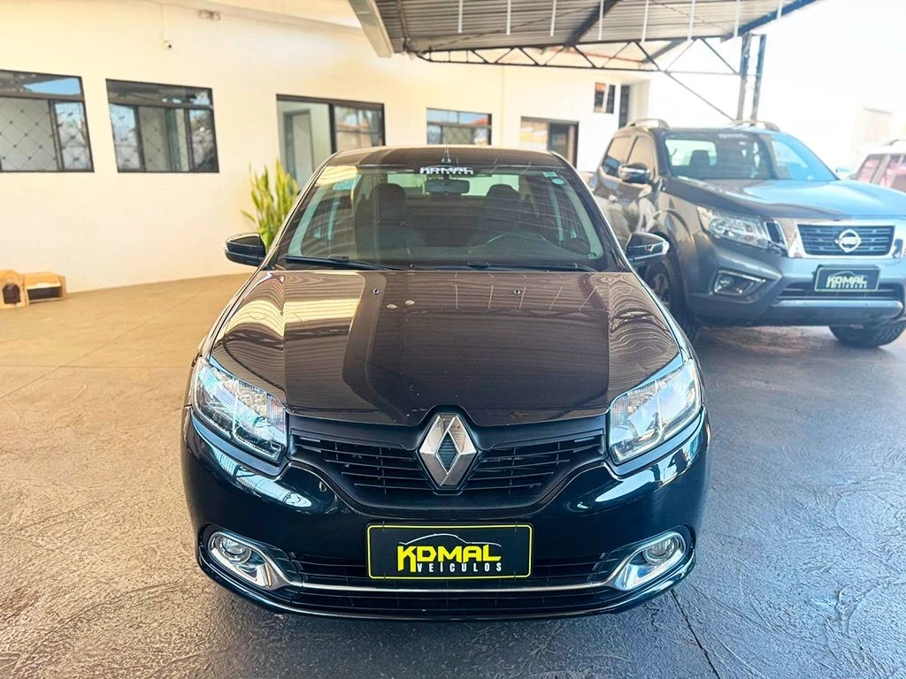 RENAULT LOGAN