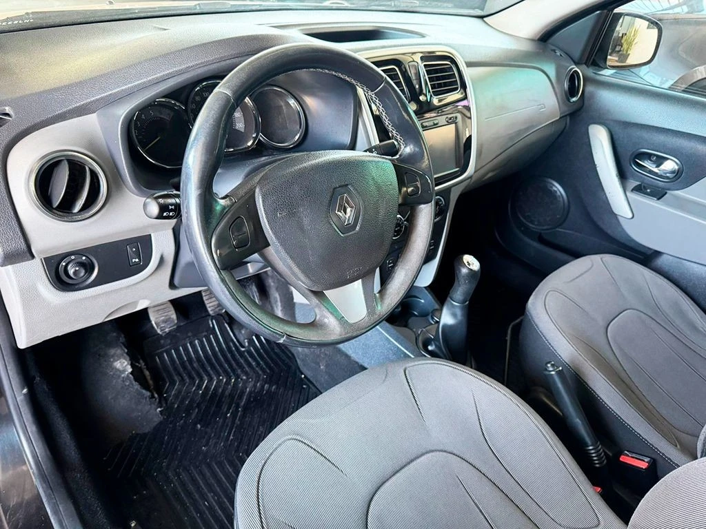 RENAULT LOGAN