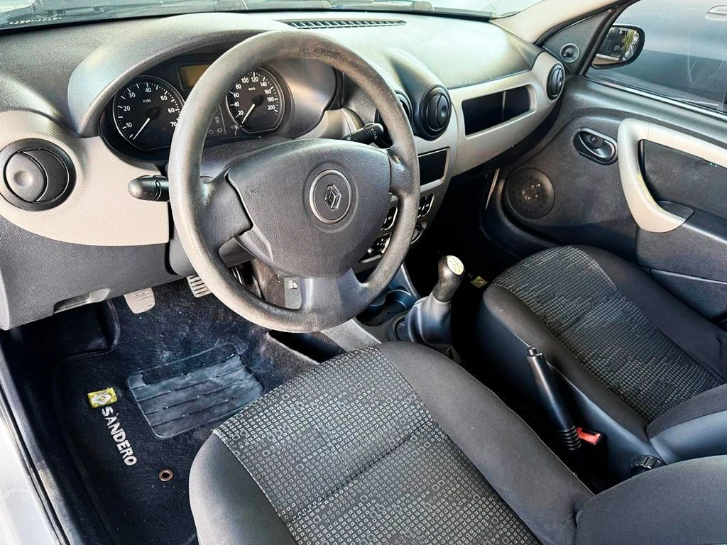 RENAULT SANDERO