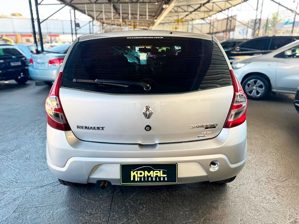 RENAULT SANDERO