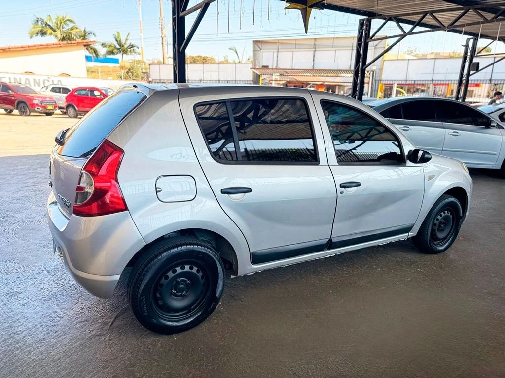 RENAULT SANDERO