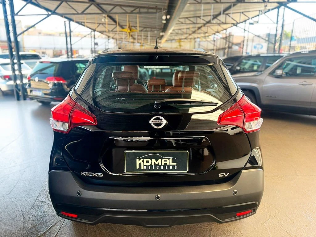 NISSAN KICKS
