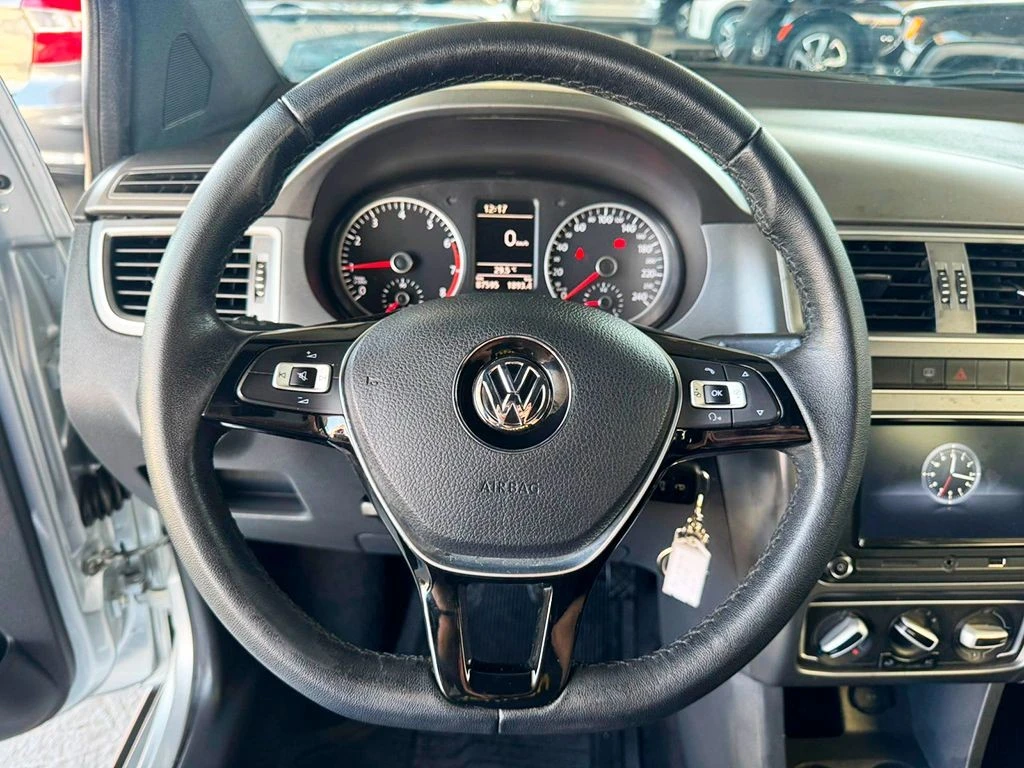 VOLKSWAGEN FOX