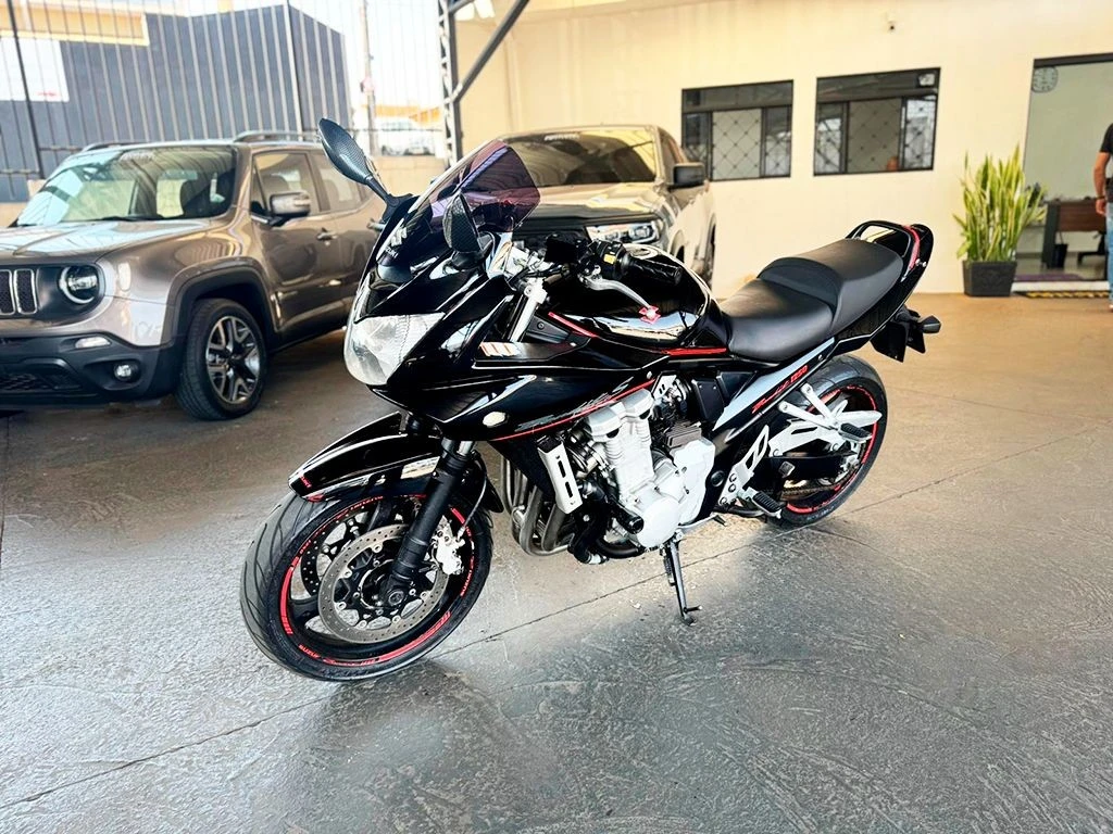 SUZUKI BANDIT 1250S